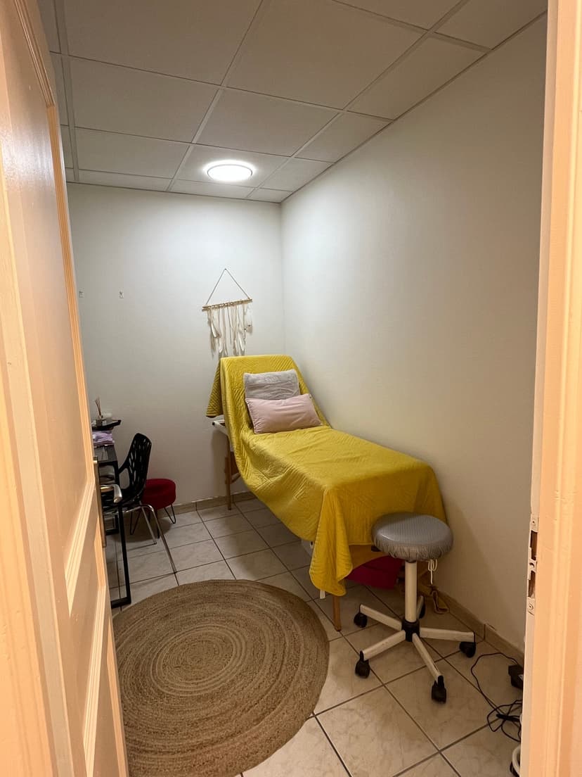 Cabine esthétique / bien-être — photo 1