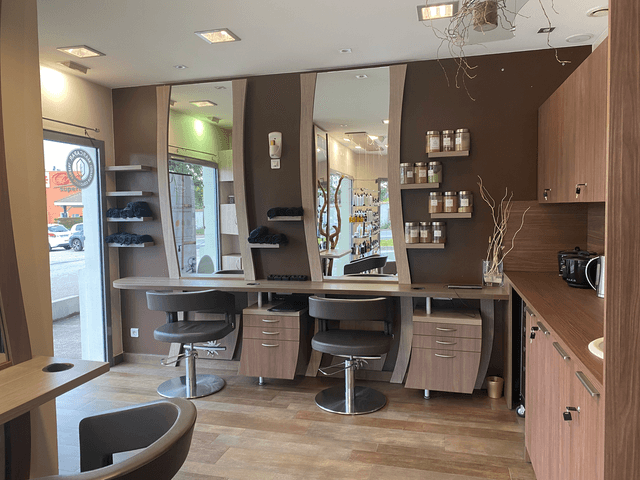 MC Coworking — Fauteuil de coiffure