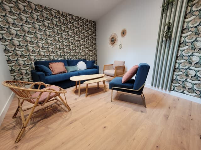 Good Place Coworking — Cabine esthétique / bien-être · Bureau / cabinet