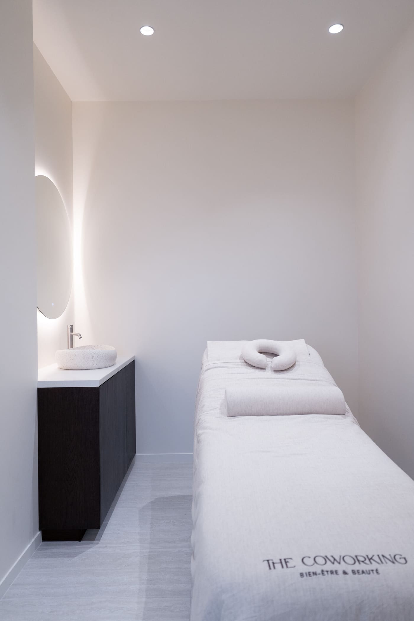 Cabine esthétique / bien-être — photo 1